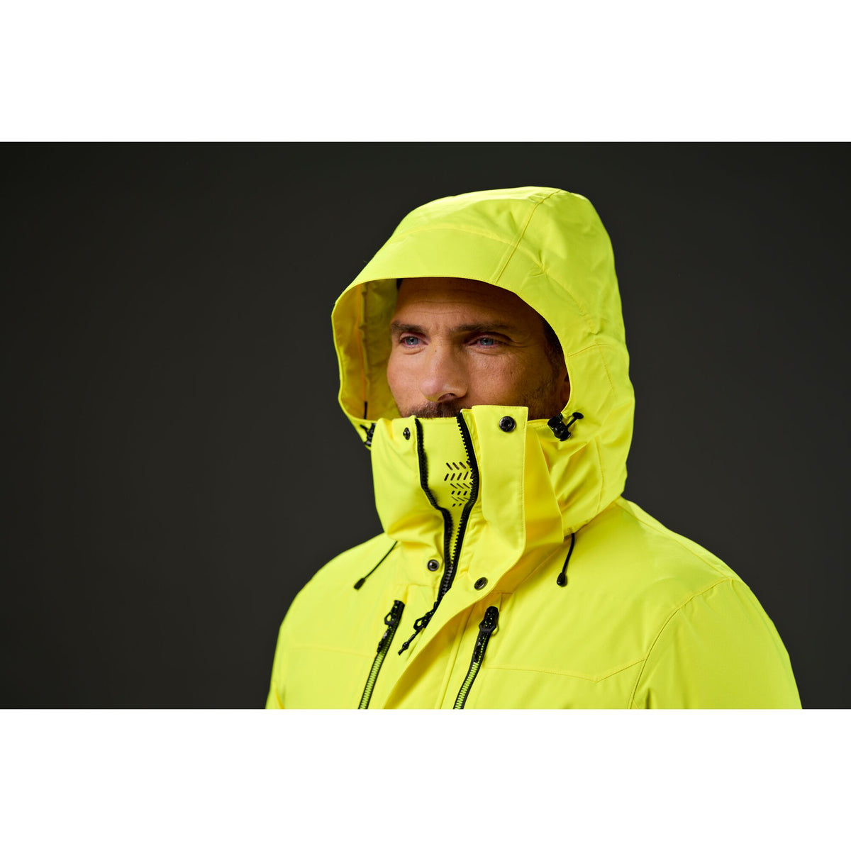 Portwest EV4 EV467 Hi-Vis Class 3 Waterproof Winter Jacket, close-up detail