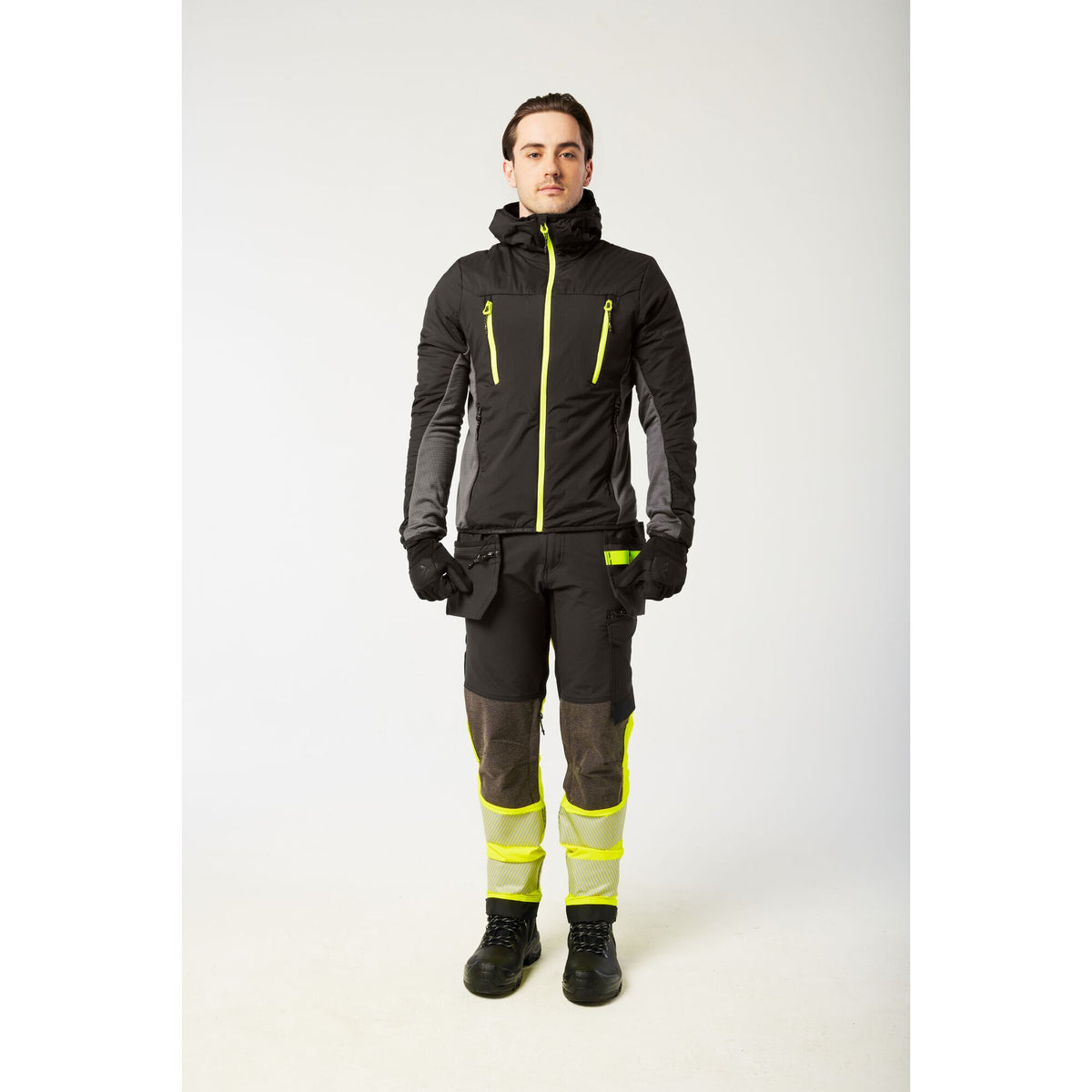 Portwest EV4 EV470 Insulated Hybrid Padded Work Jacket in Black, worn by a model