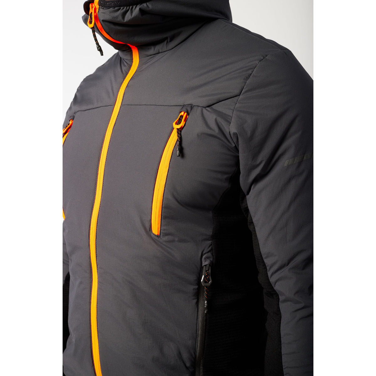 Portwest EV4 EV470 Insulated Hybrid Padded Work Jacket, close-up detail